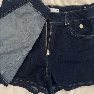 Zara dark wash denim skort
